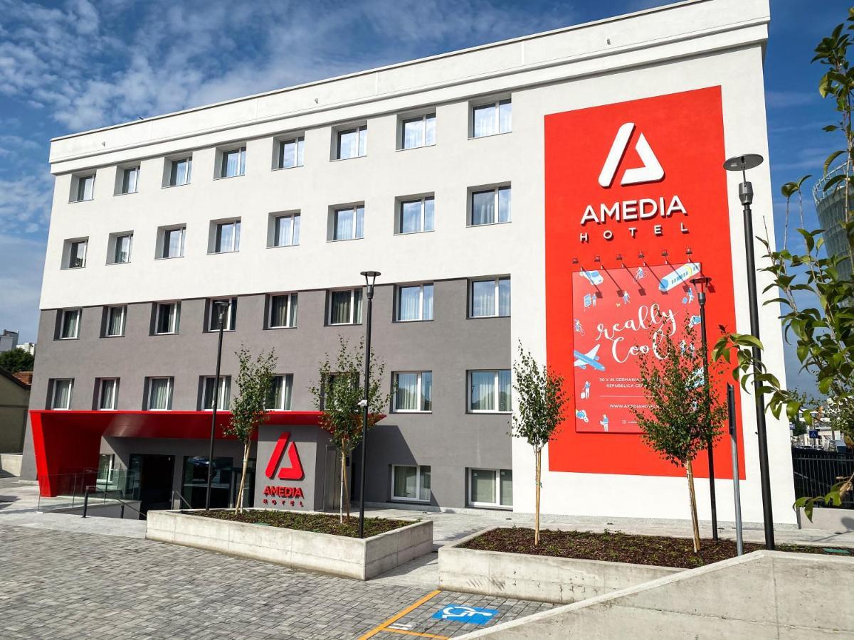 Amedia Milan, Trademark Collection By Wyndham Hotel Exterior photo