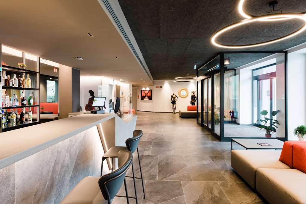 Amedia Milan, Trademark Collection By Wyndham Hotel Interior photo